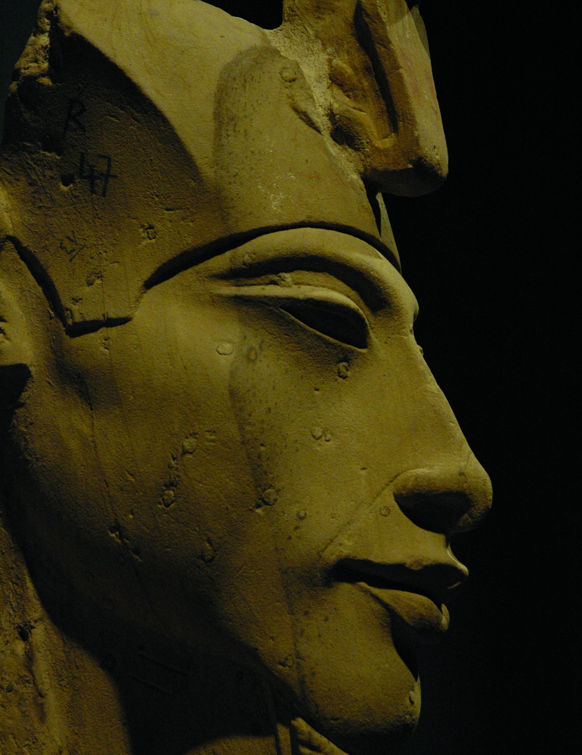 Akhenaton, 1350 B.C.