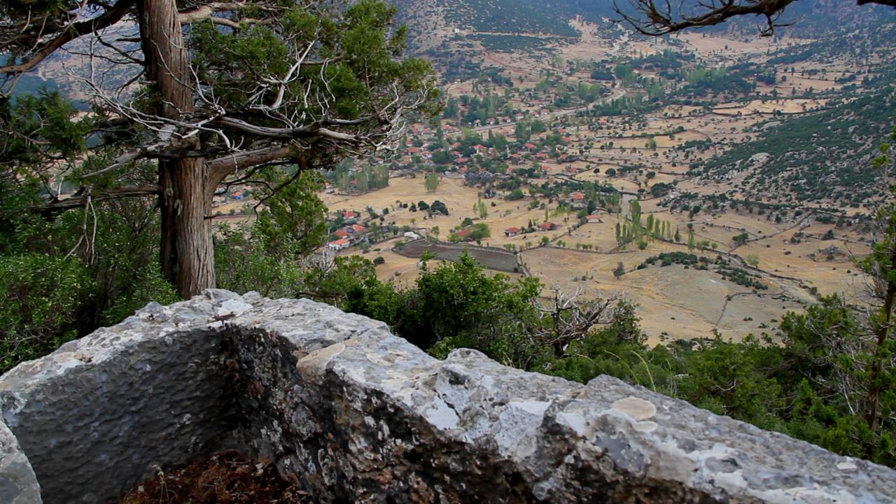 ΕΝΑ ΓΙΓΑΝΤΙΟ ΠΑΖΛ: Η ΕΠΙΚΟΥΡΕΙΟΣ ΕΠΙΓΡΑΦΗ ΤΟΥ ΔΙΟΓΕΝΗ ΣΤΑ ΟΙΝΟΑΝΔΑ